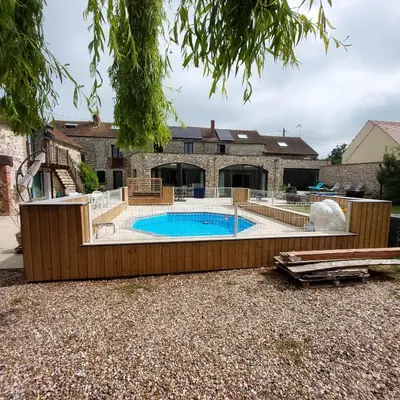Piscine de l'établissement La Picardière ou située à proximité