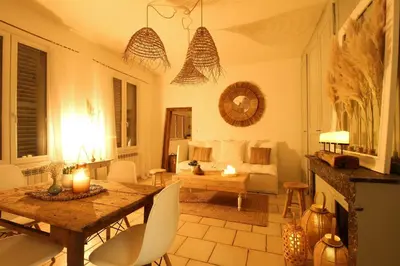 Coin salon dans l'établissement Appt Cosy centre, garage, 2mn gare Vernon
