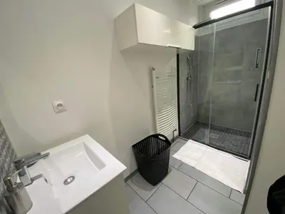 Salle de bains dans l'établissement Maison de ville