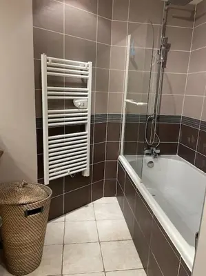 Salle de bains dans l'établissement Appartement sur le parvis de la cathédrale