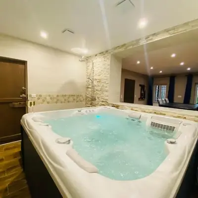 Un moment hors du temps - Jacuzzi - Billard -Baby-Foot- Parking - 167