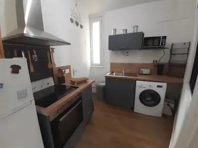Cuisine ou kitchenette dans l'établissement Amiens magnifique appartement Frida
