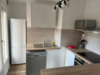 Cuisine ou kitchenette dans l'établissement Rouen Quai de Seine // Proche DOCKS // Proche des Transports // Calme et Agréable