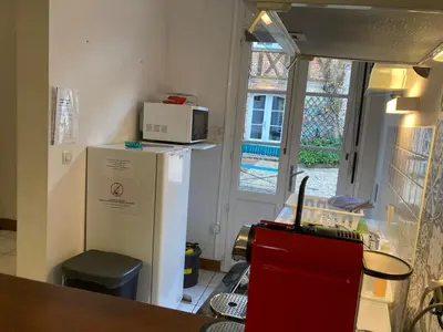 Cuisine ou kitchenette dans l'établissement Le Logis de Pélagie