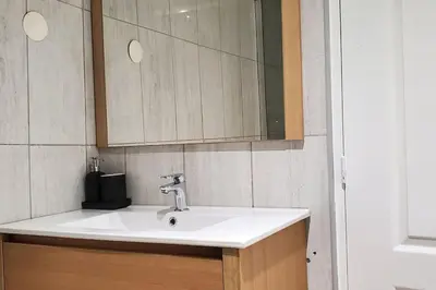 Salle de bains dans l'établissement Tulsa Home - Superbe appartement de deux chambres - avec terrasse privée