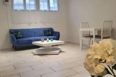 Coin salon dans l'établissement Tulsa Home - Superbe appartement de deux chambres - avec terrasse privée