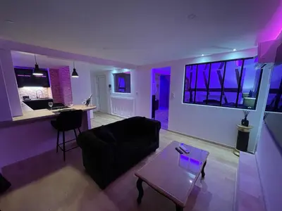 Cuisine ou kitchenette dans l'établissement Le Jacuzzi