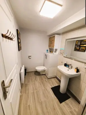 Salle de bains dans l'établissement Appartement T2 confortable - ParisGetAway95