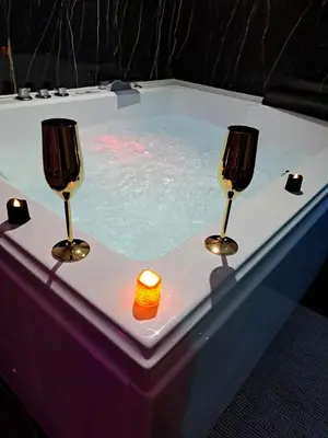 Plan de l'établissement Loveroom - Les suites d'Élise - Suite Élise
