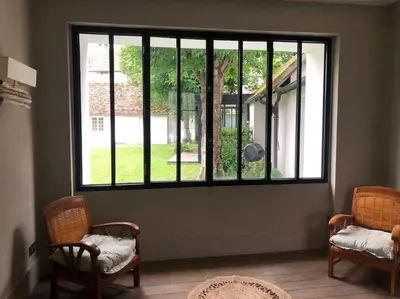 Coin salon dans l'établissement Belle maison dans un village de charme