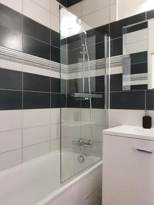 Salle de bains dans l'établissement L'Atelier d'Artiste, Proche gare SNCF - 3 chambres