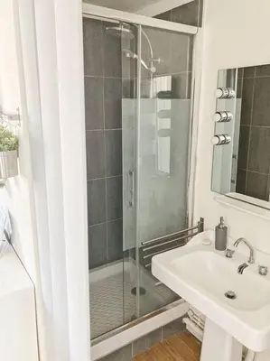 Salle de bains dans l'établissement Appart/Loft hyper centre POISSY, RER : 2min à pied
