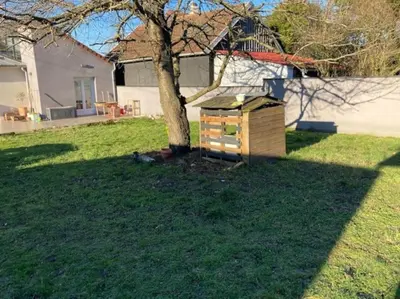Jardin de l'établissement Agréable studio proche de Rouen