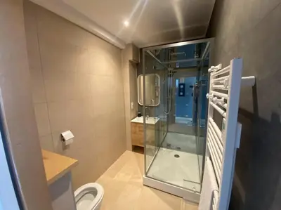 Salle de bains dans l'établissement Parc Beausejour Aparthotel