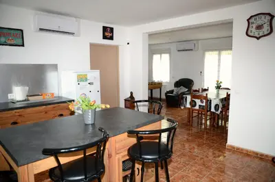 Coin salon dans l'établissement Gite de 85M2 situé a Sommery de 1 à 6 pers