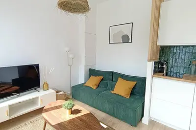 Cuisine ou kitchenette dans l'établissement Appartement gare avec parking